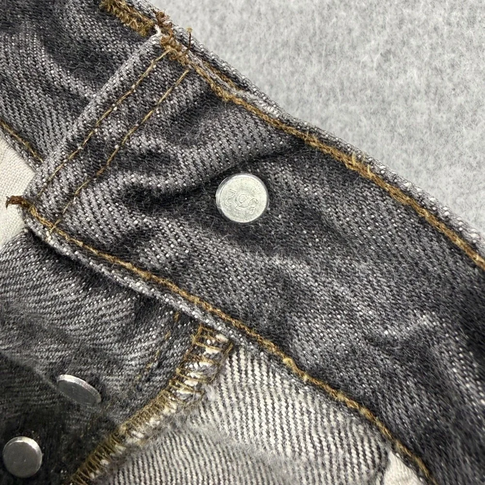 Vintage‎ Levis 501 Jeans Mens Fits 30x32 Black Button Fly 501-0658 Made in USA